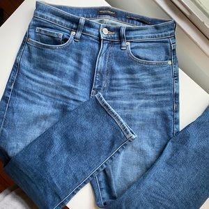 Banana Republic High-Rise Straight jeans